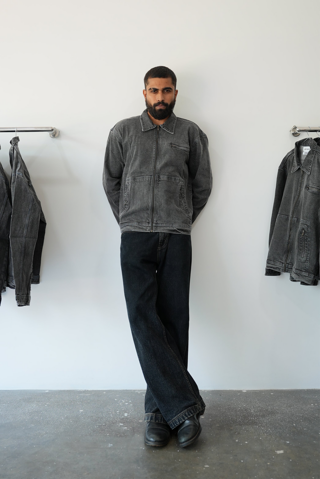 THE UTILITY DENIM JACKET - GREY