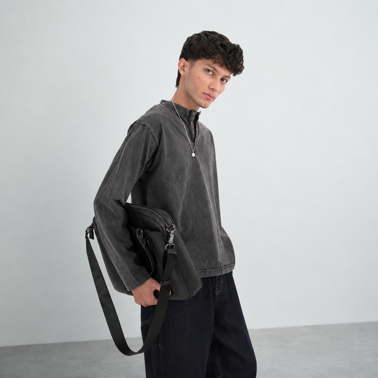 WASHED GREY HENLEY TEE