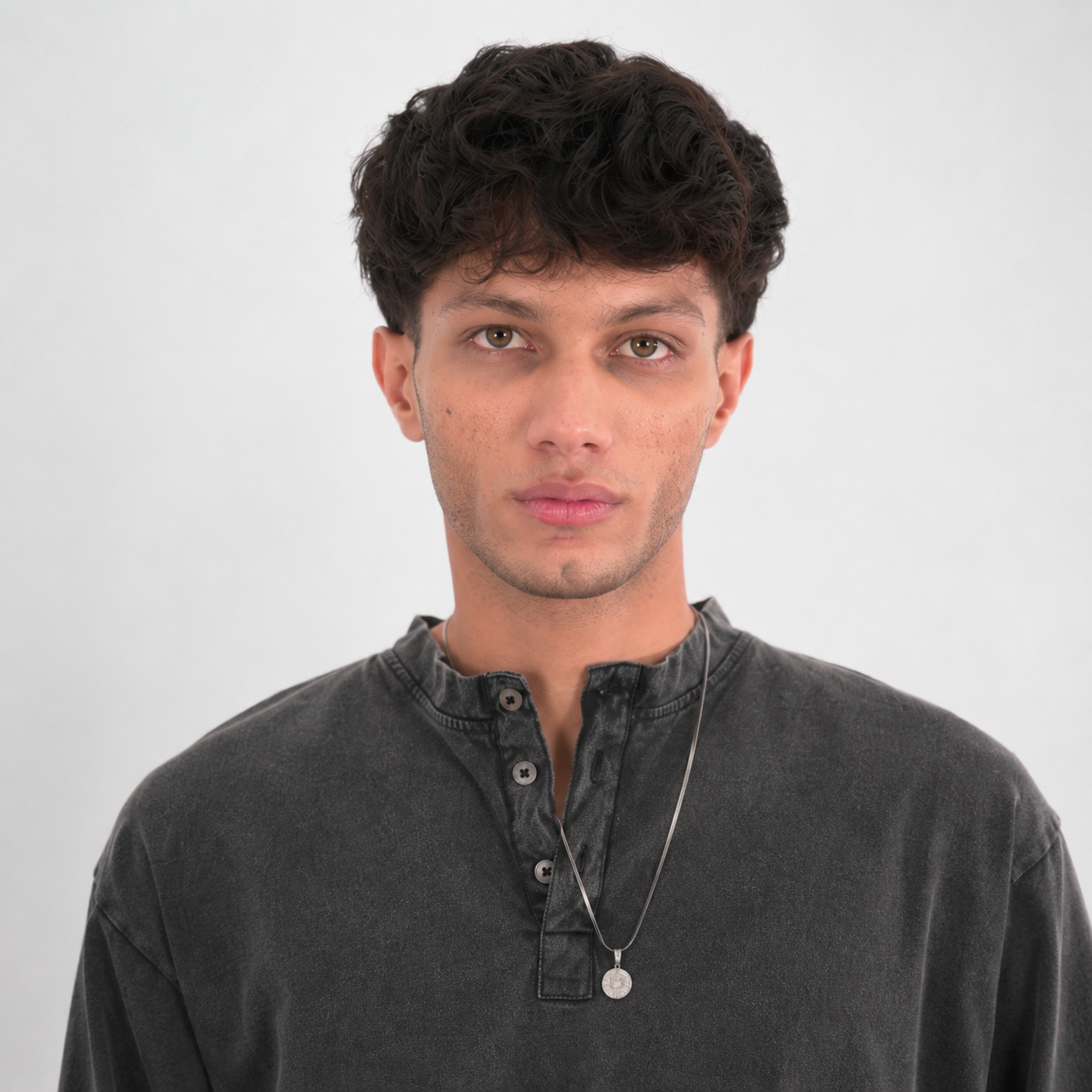WASHED GREY HENLEY TEE