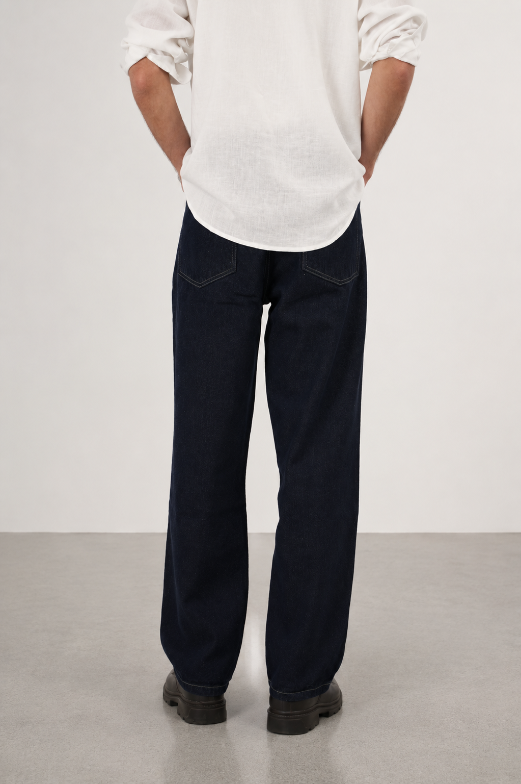 RAW INDIGO LOOSE STRAIGHT  FIT JEAN