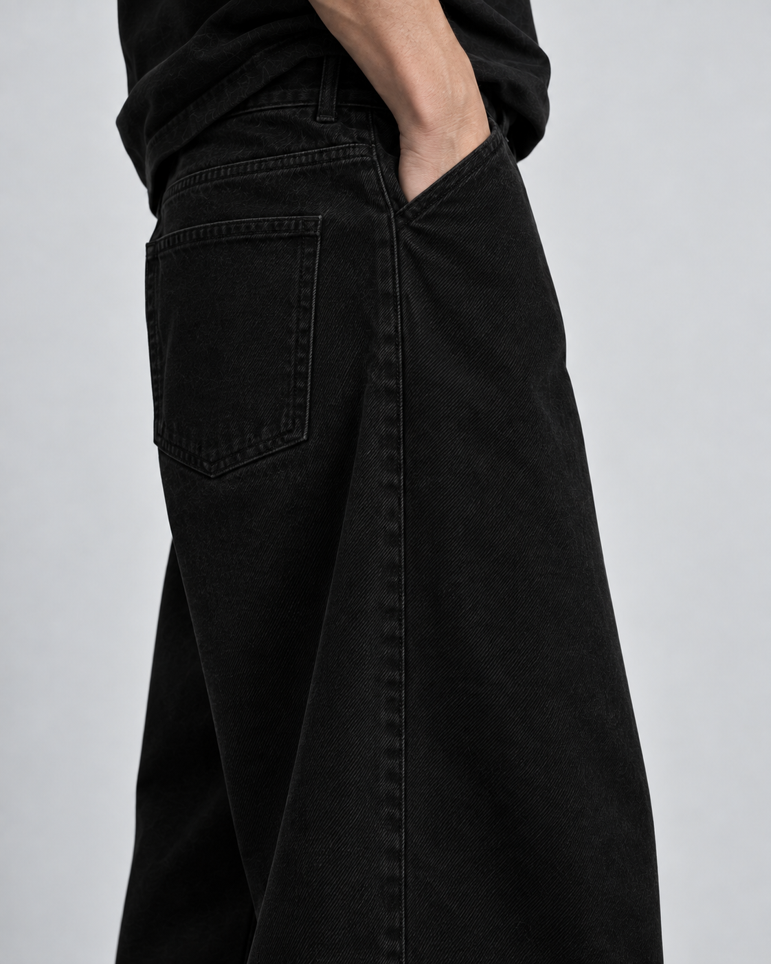 13OZ BAGGY BLACK JEAN