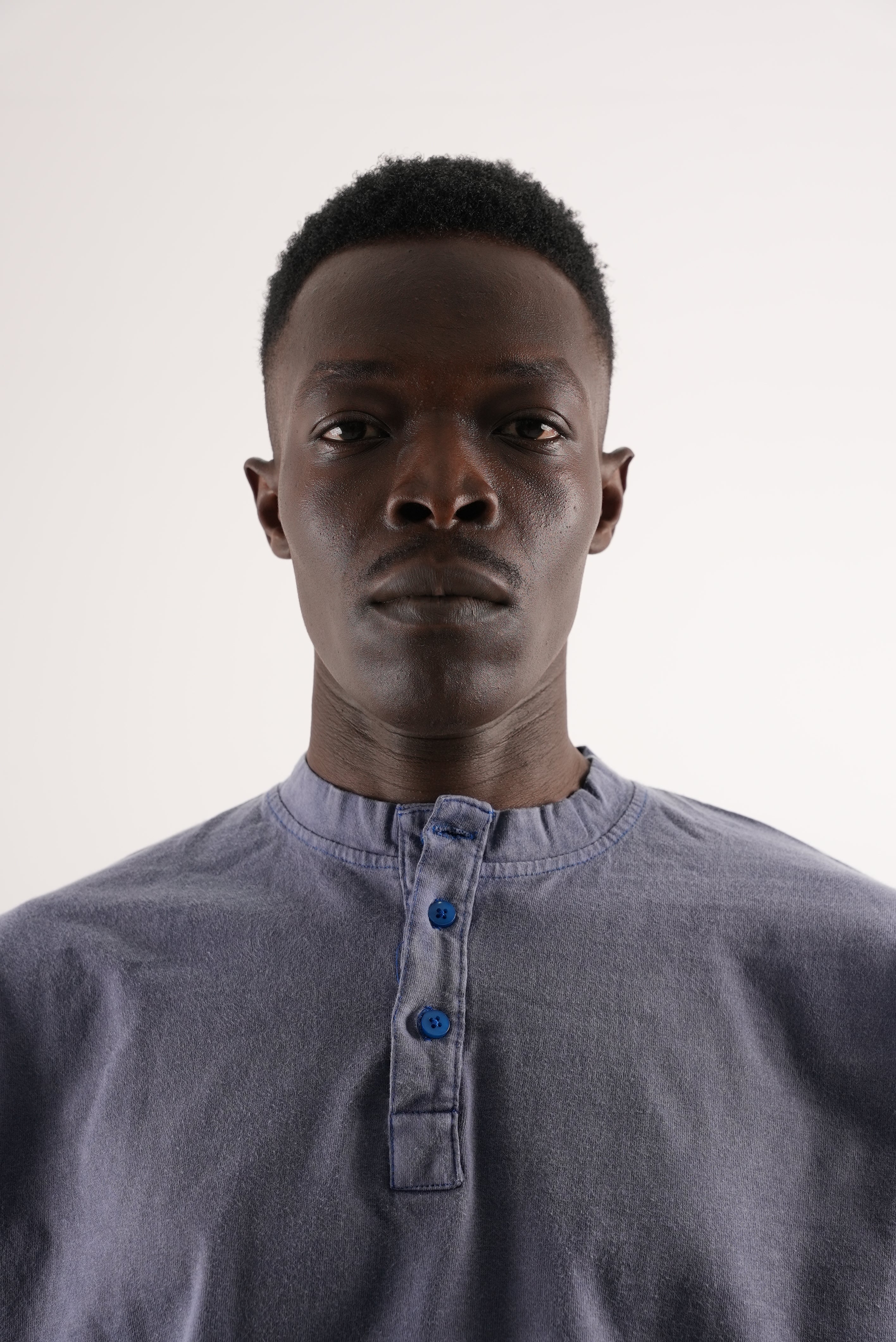 WASHED BLUE HENLEY TEE