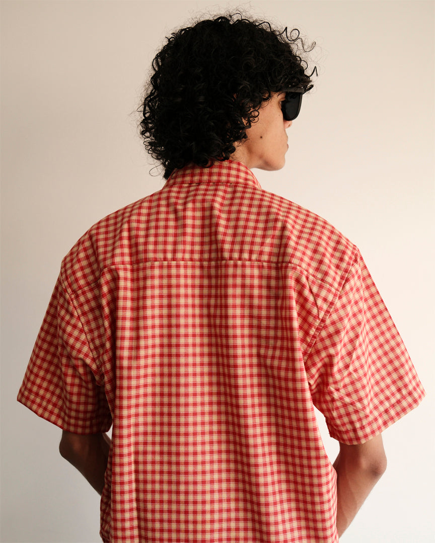 RELAXED FIT SHORT SLEEVED SHIRT