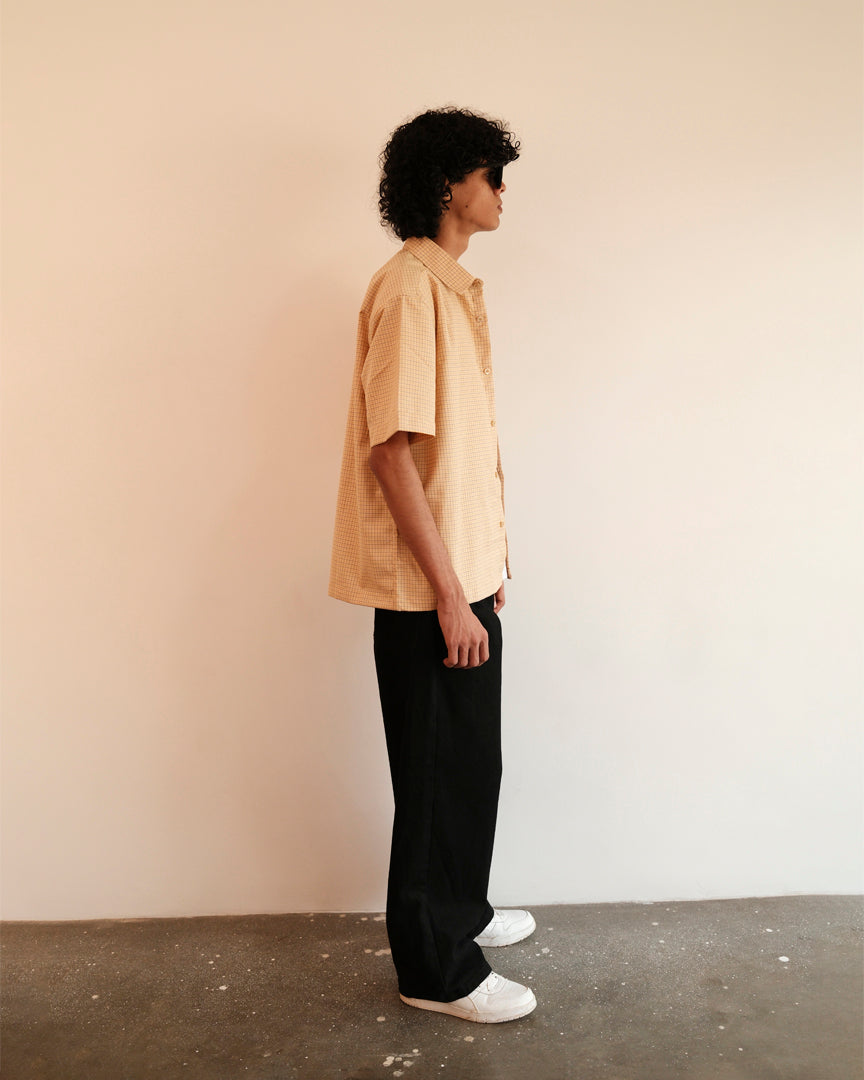 RELAXED FIT SHORT SLEEVED SHIRT