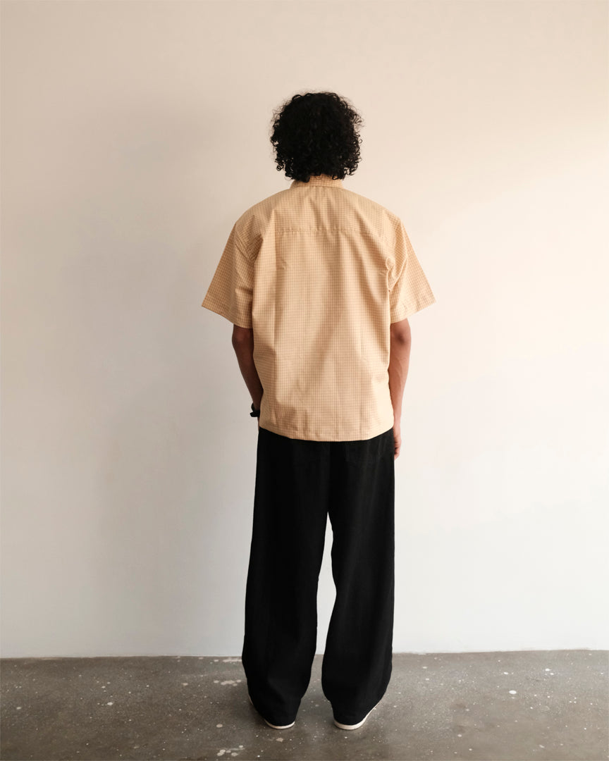 RELAXED FIT SHORT SLEEVED SHIRT