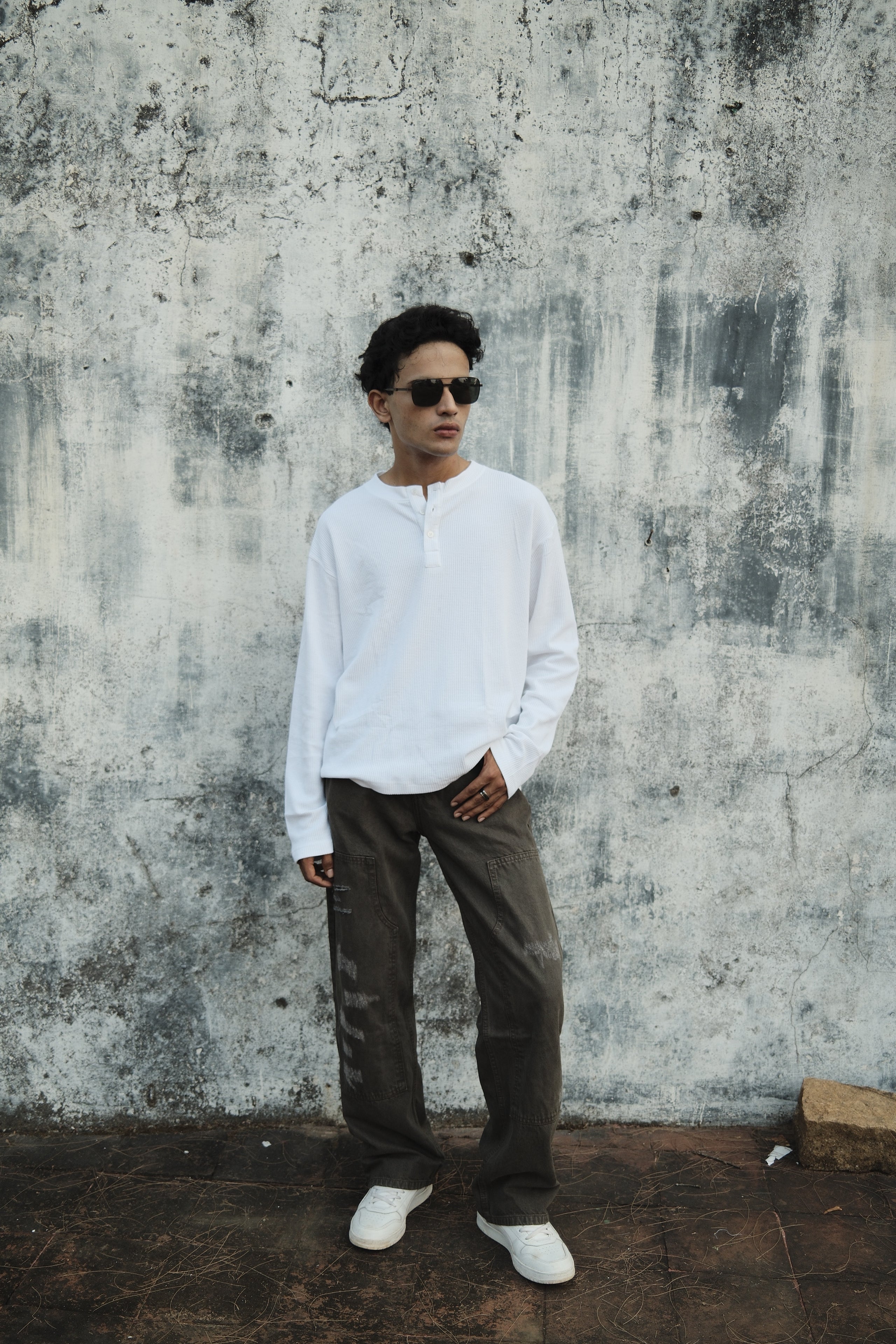 HENLEY WAFFLE LONG SLEEVE T-SHIRT - WHITE