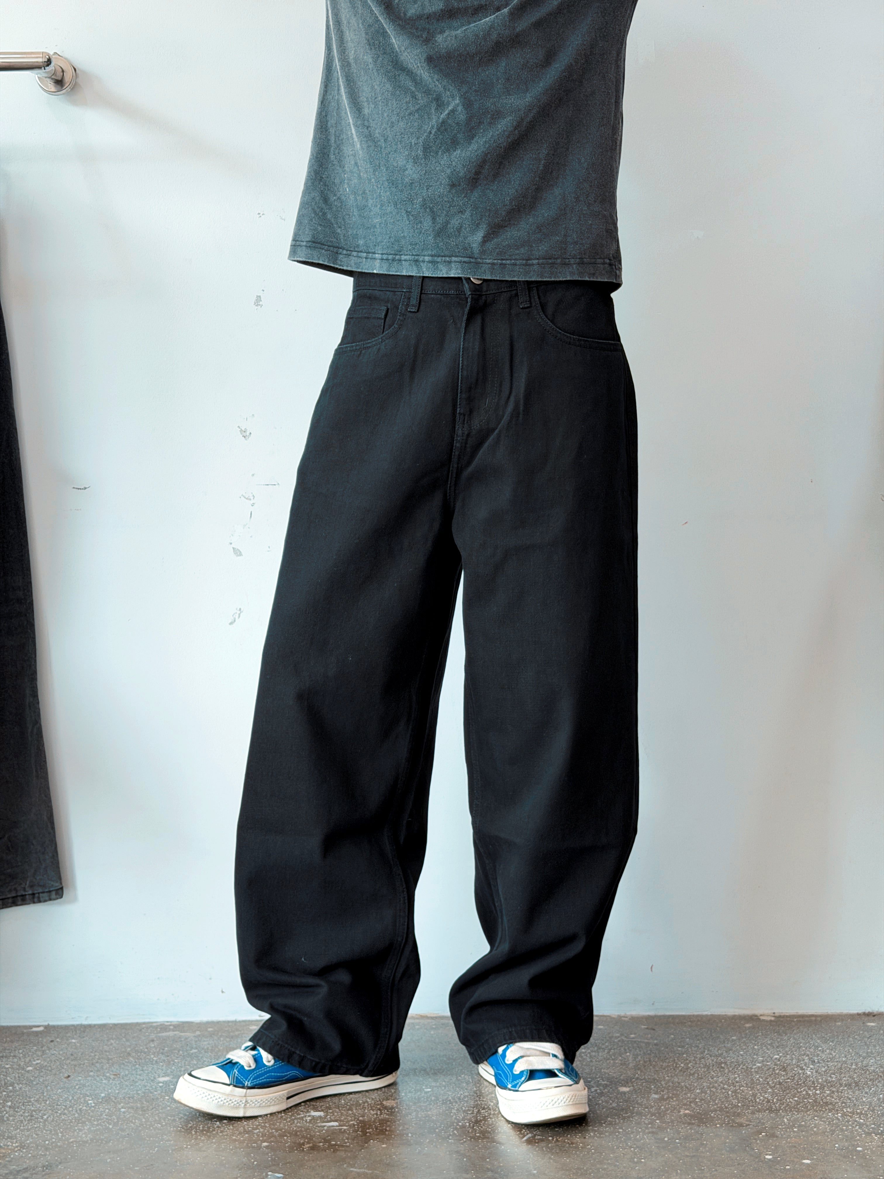 13OZ BAGGY BLACK JEAN