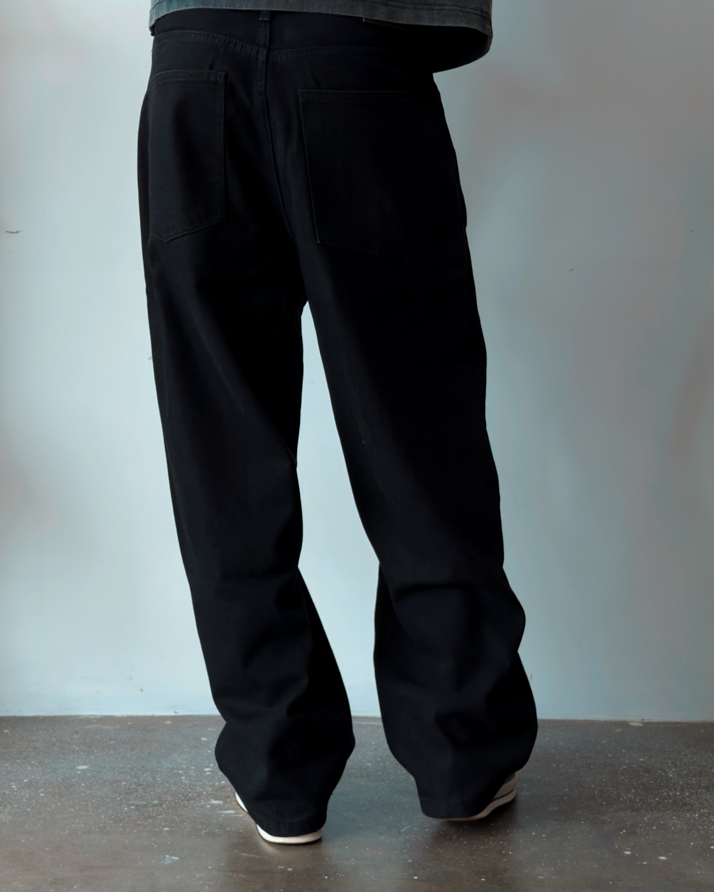 13OZ BAGGY BLACK JEAN